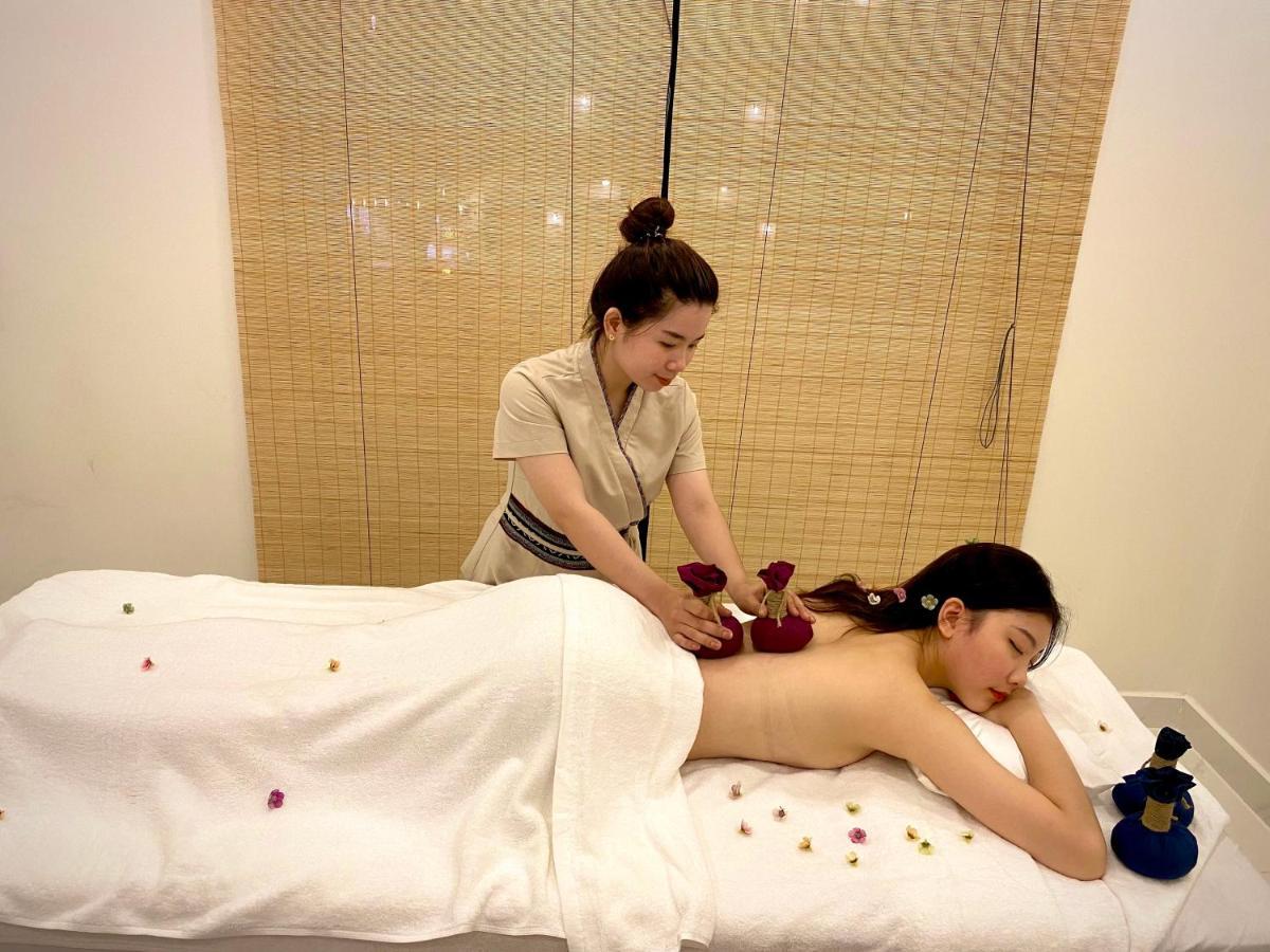 Herbs Spa & Hotel Grand World Duong Dong Exterior foto