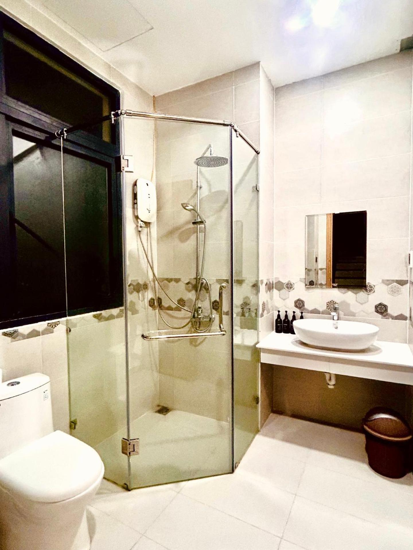 Herbs Spa & Hotel Grand World Duong Dong Exterior foto